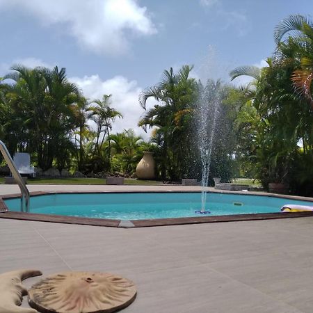 L'Aseta Paradise Grand-Bourg  Экстерьер фото