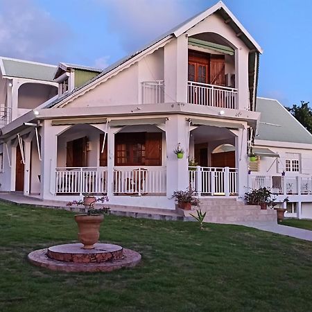 L'Aseta Paradise Grand-Bourg  Экстерьер фото