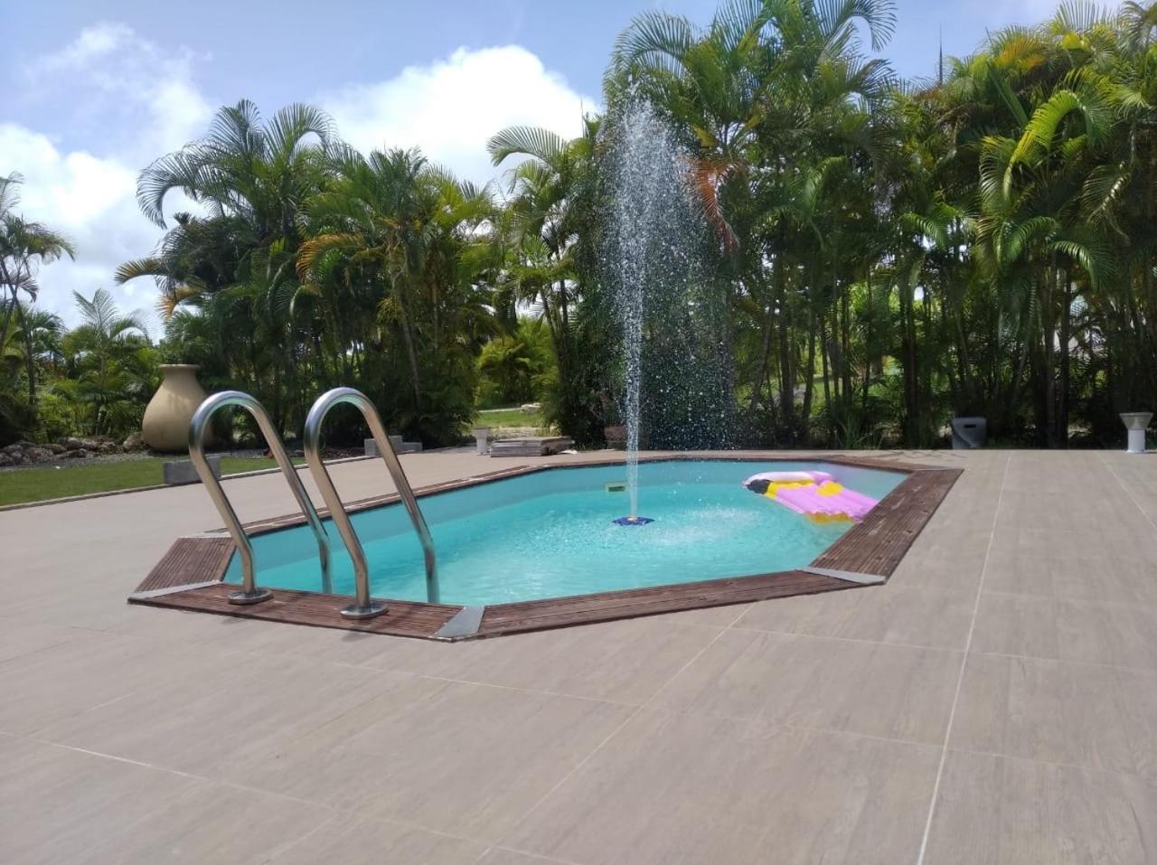 L'Aseta Paradise Grand-Bourg  Экстерьер фото