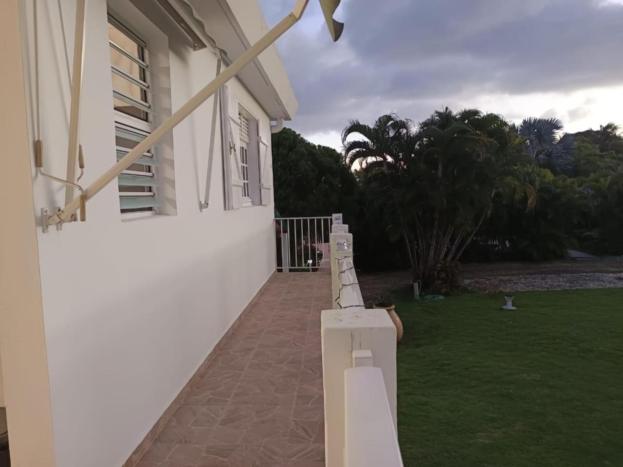 L'Aseta Paradise Grand-Bourg  Экстерьер фото